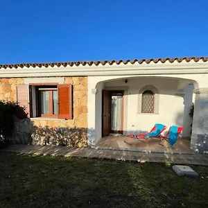 Onda E Riva , Budoni Italien